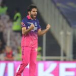 “From Local Tapri to Bowling Stardom: Ravi Bishnoi’s Journey to Four Wickets in Ahmedabad”