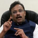 Tawde Engages in Series of Meetings with BJP Leaders Amidst Discussions of Restructuring