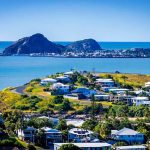As school break concludes, south-east Queensland basks in sunshine while the north experiences rainfall.